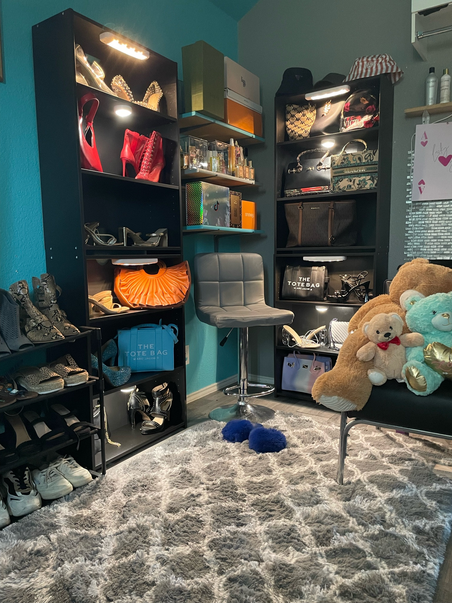 Reorganized my closet with a few things from target and now I’m in LOVE!!

#LTKFindsUnder50 #LTKFindsUnder100 #LTKBeauty