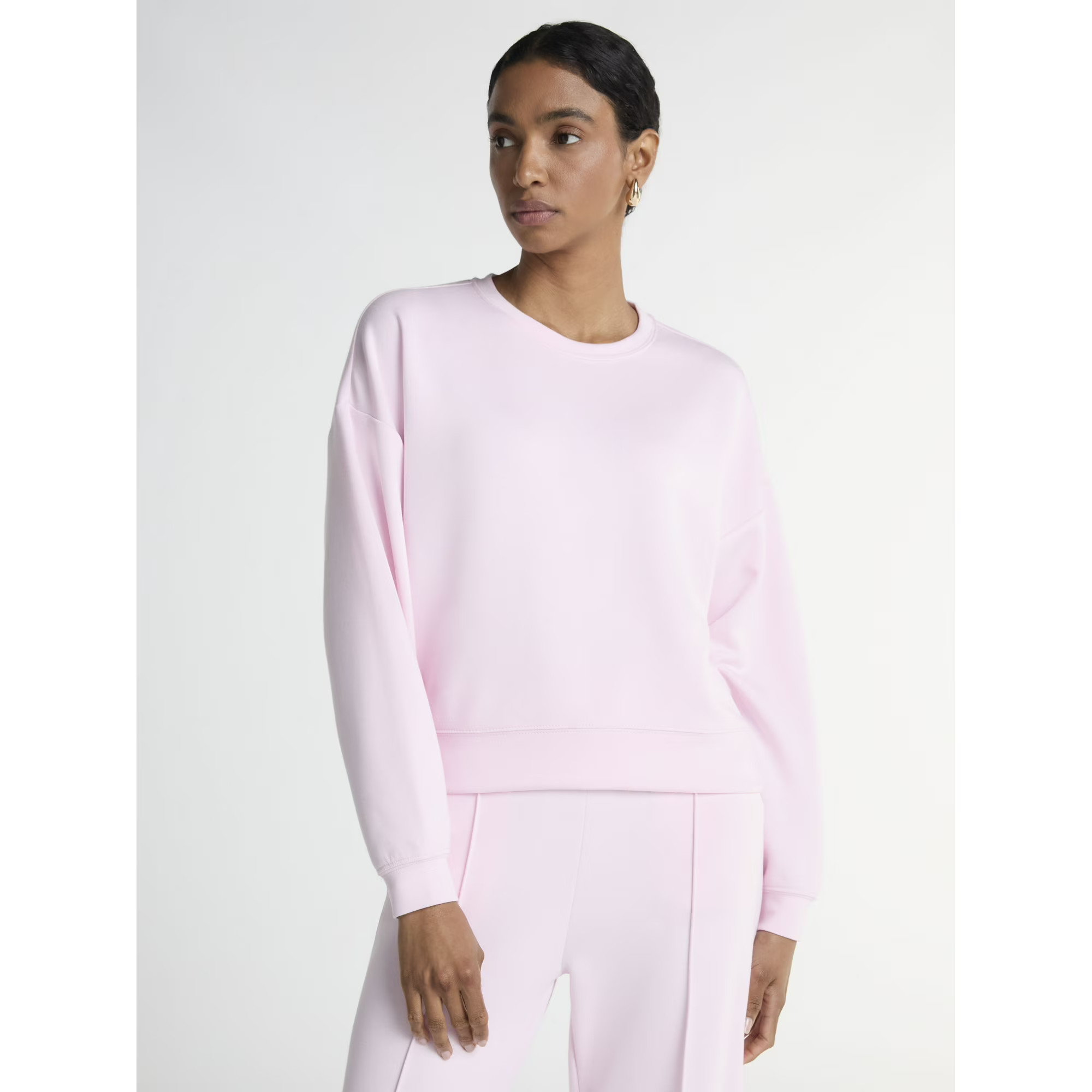 Scoop Women's and Women's Plus Scubaknit Cropped Sweatshirt with Drop Sleeves, Size XS-4X | Walmart (US)