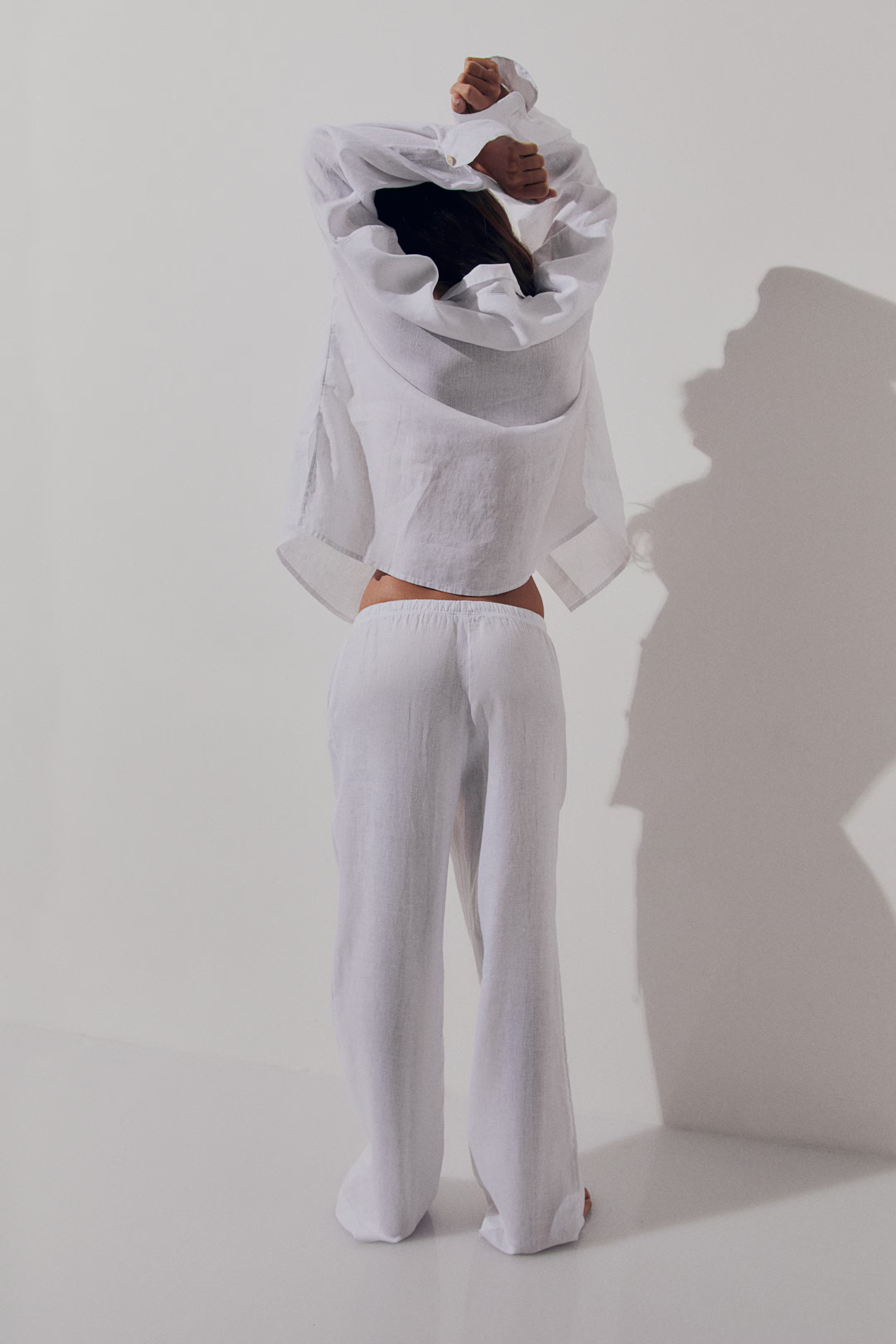 Linen trousers | H&M (UK, MY, IN, SG, PH, TW, HK)