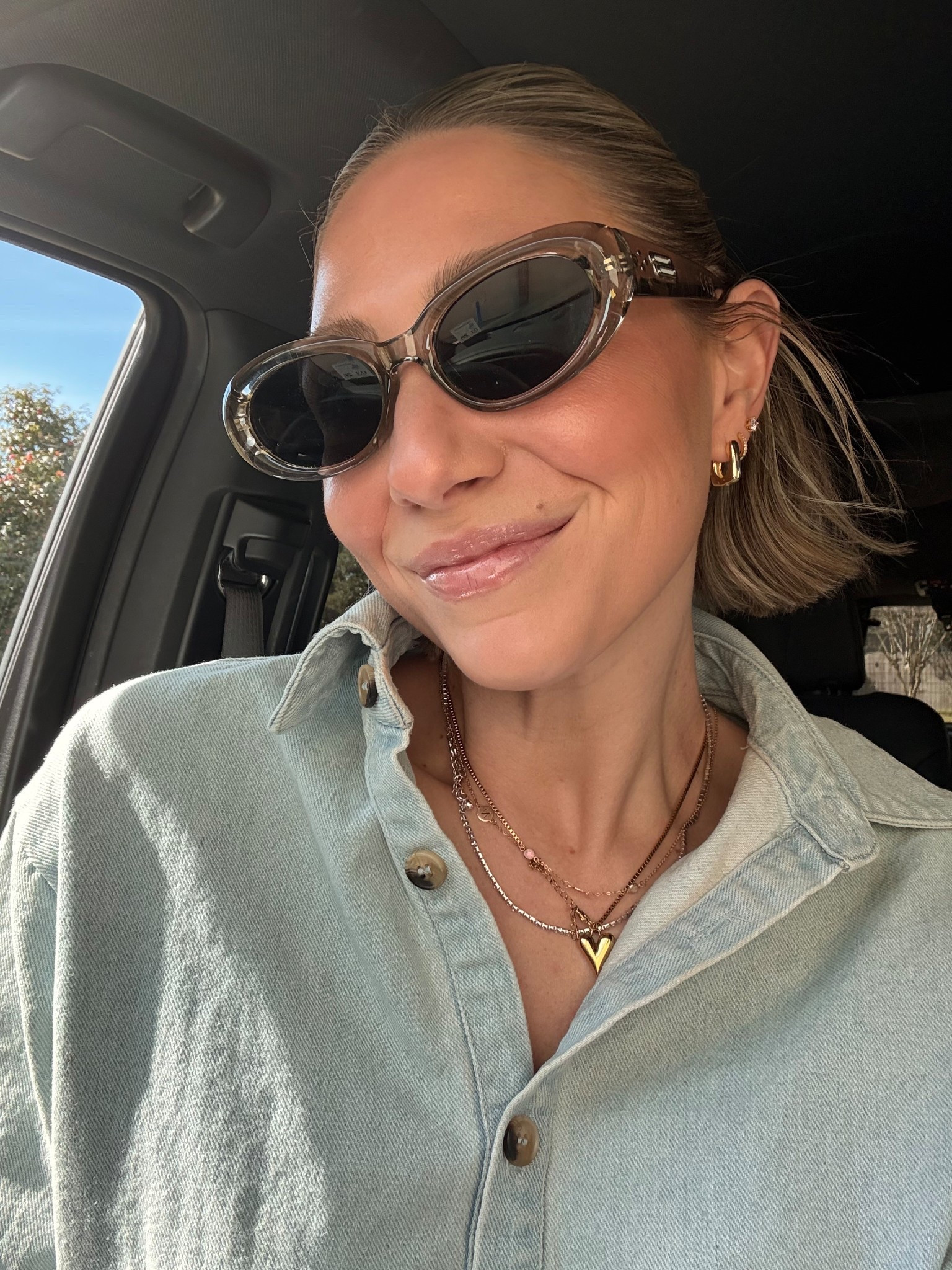 Glowy every day looks 

#LTKmorningroutine #LTKdayinmylife #LTKgrwm