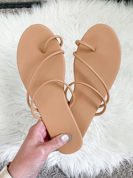 New sandals!
20% off for members with code: VIPSGET20
Available up to size 12 in some colors (5 colors) 

#LTKsalealert #LTKshoecrush