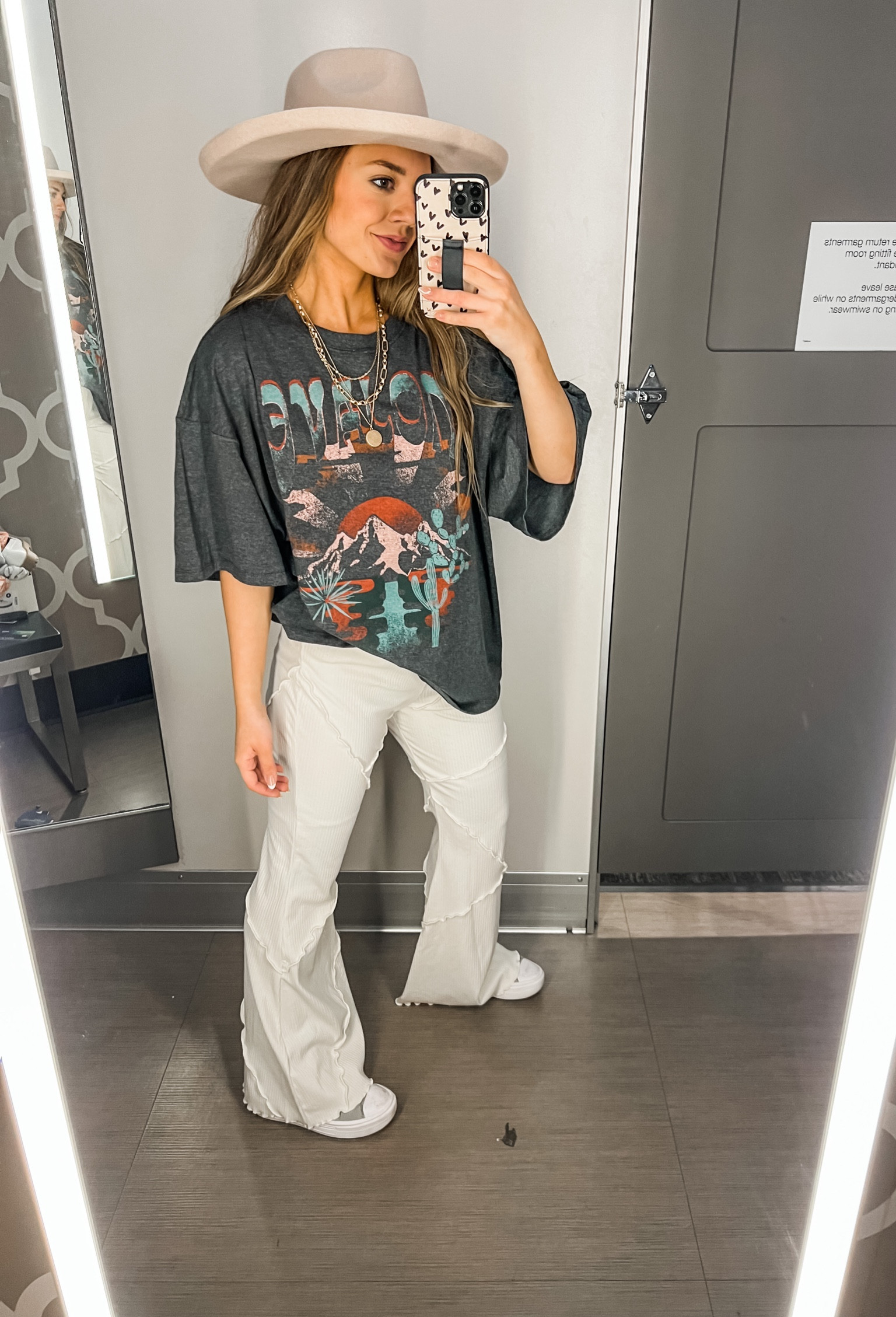 Oversized free people look a like tee! Size down 

#LTKkids #LTKcurves #LTKfit
