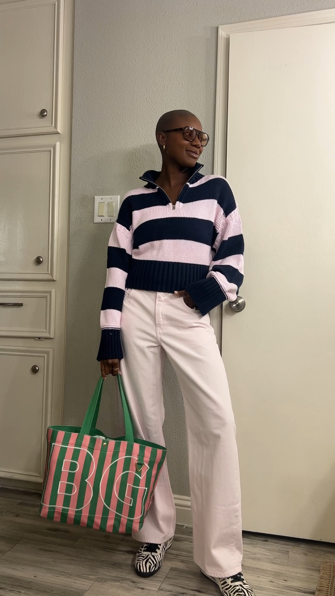 Fall outfit! Striped rugby sweater, pink barrel jeans, striped tote.

#LTKootd #LTKgrwm