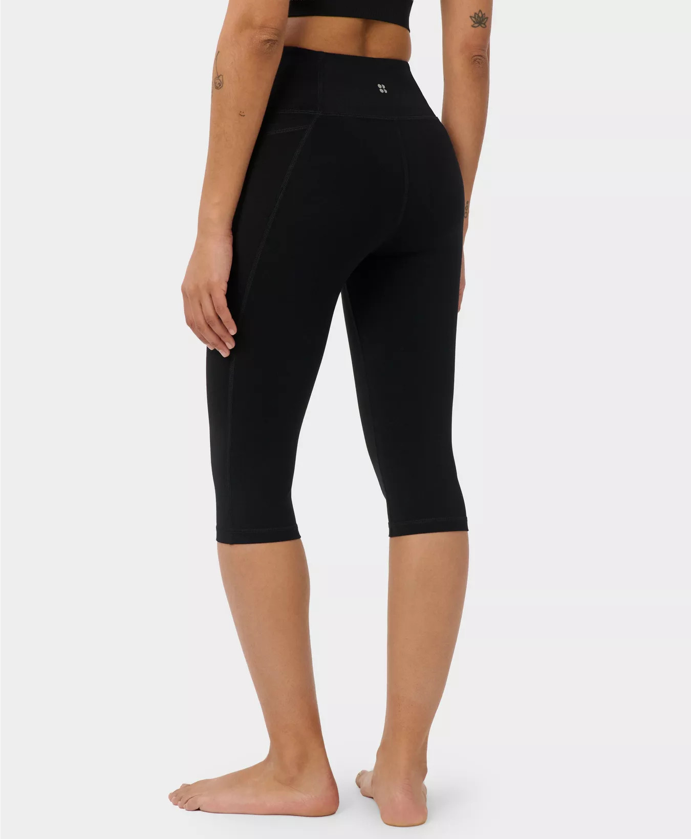 Ultimate Studio Yoga Capri Legging - Black | Women's Leggings | Sweaty Betty | Sweaty Betty UK