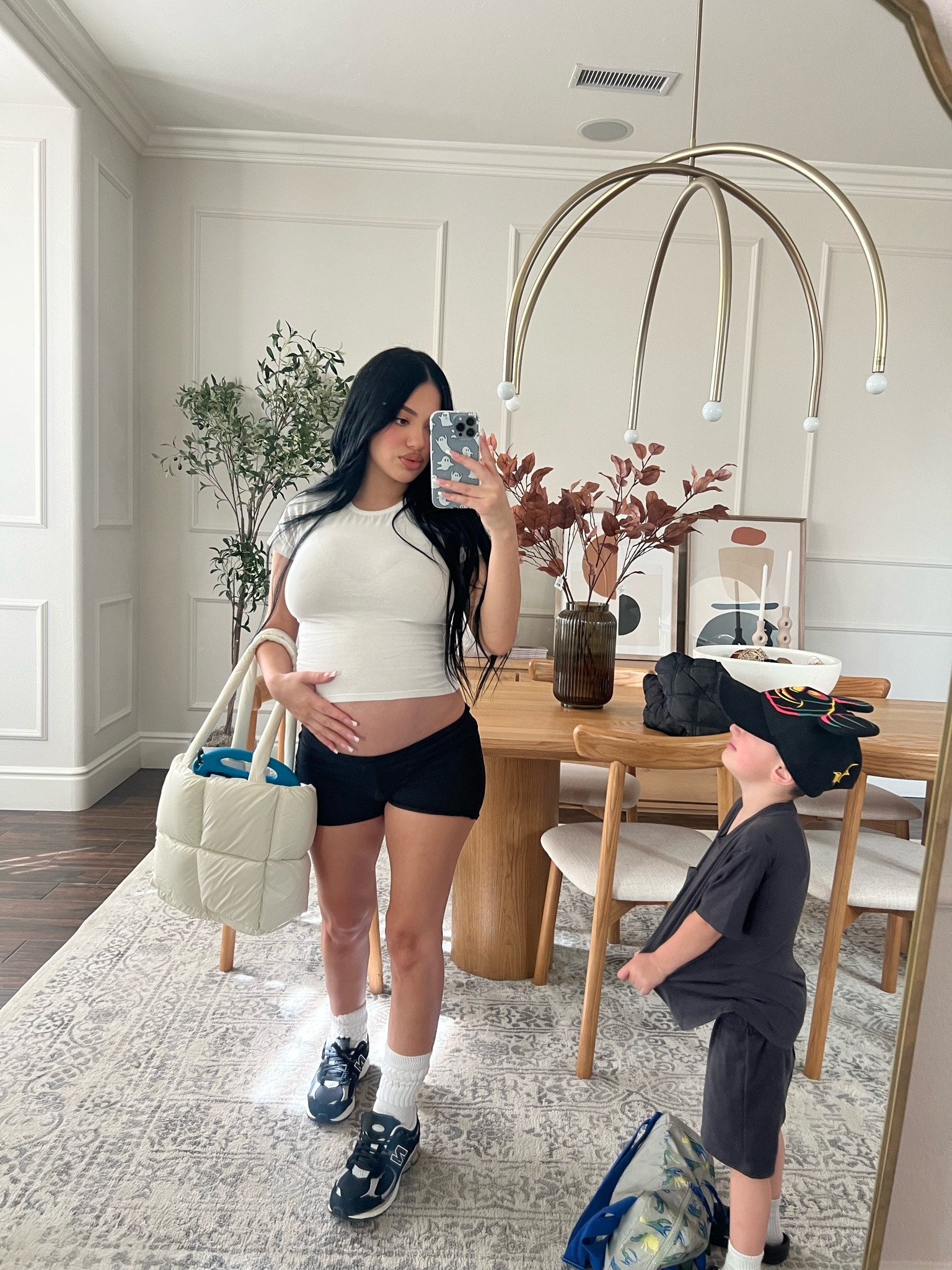 Love this puffy bag it fits everything and it is so stylish 💖🫶🏻

#LTKbump #LTKbeauty