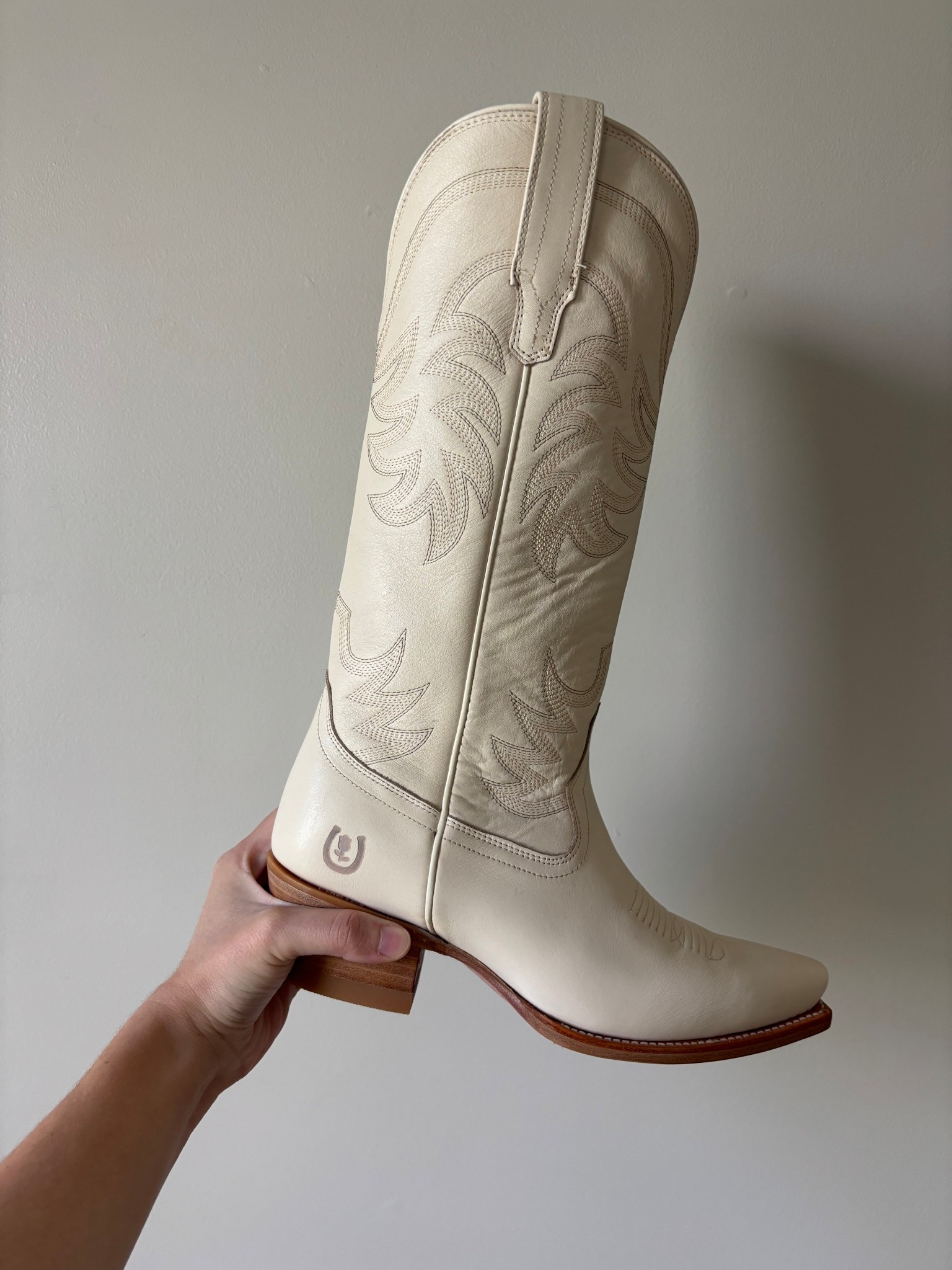 Linking some of my favorite neutral boots! #tecovasaffiliate #brandambassador

#LTKSeasonal #LTKmomlife #LTKootd