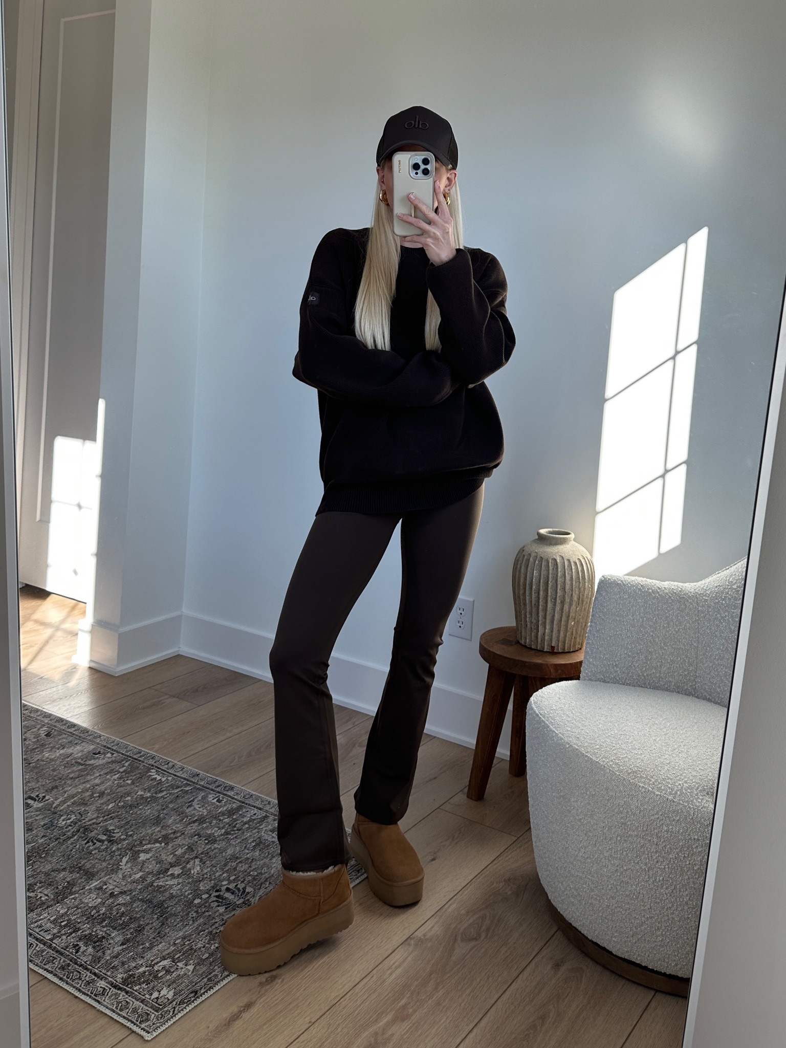 Espresso obsessed! Wearing a small in pants and jacket, XS  in sweater (it’s unisex & runs large)!! #alopartner @aloyoga #alo #aloyoga 
