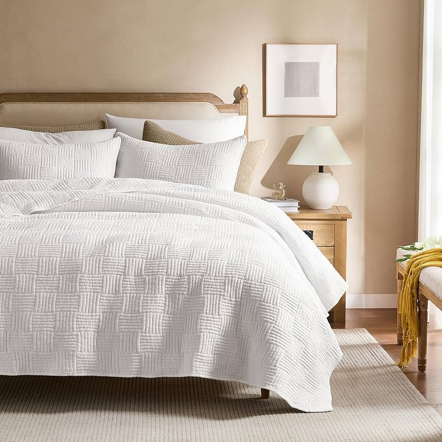 WDCOZY White Queen Size Quilt Set, Muslin Cotton Shell Down-Alt Poly Filling, Shabby Chic Rustic ... | Amazon (US)