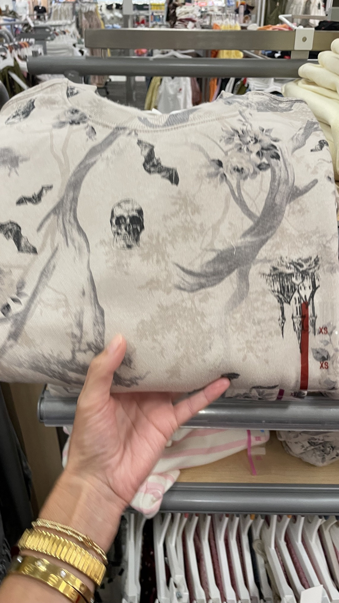 Omg, @Target  spooky season fashion arrivals are officially here, and the inner Halloween girlie in me is screaming! 😍 If you want the ultimate lazy-but-cute cozy vibes, they just dropped the softest graphic sweatshirts and oversized tees that make styling casual autumn looks so easy. Sizes are already flying off the shelves, so tap the link in my bio to shop Target Halloween style before your favorites disappear! 👻✨

#LTKootd #LTKSeasonal