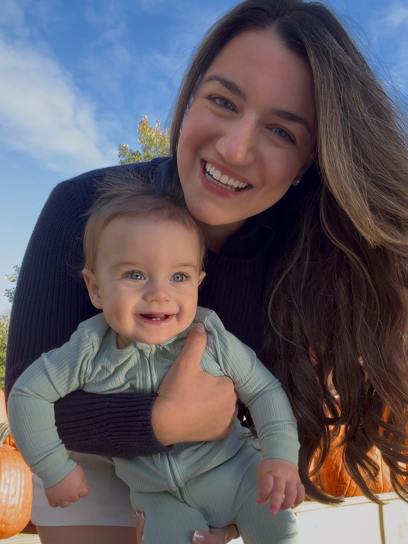 Slow fall weekends with my little love 🍂
.
.
.
Baby, fall, pumpkin patch, motherhood, mom, new parents, postpartum, autumn