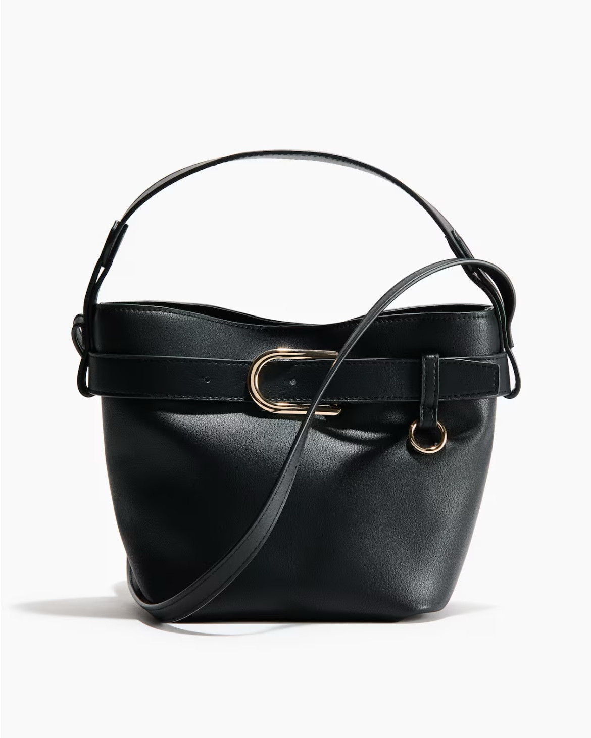 Black crossbody bag 

#LTKSeasonal #LTKFindsUnder50