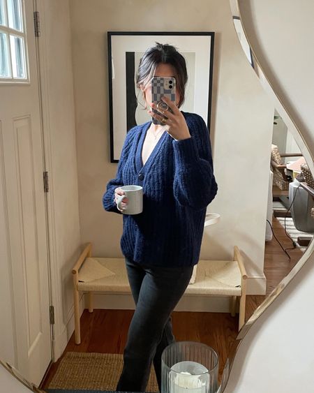 Sharing an alternate angle so you guys can see the nice length crop on this cardi. Not too short, not too long! See sizing details and promo sale codes on my list post please 😘

#LTKSeasonal #LTKMostLoved #LTKstyletip