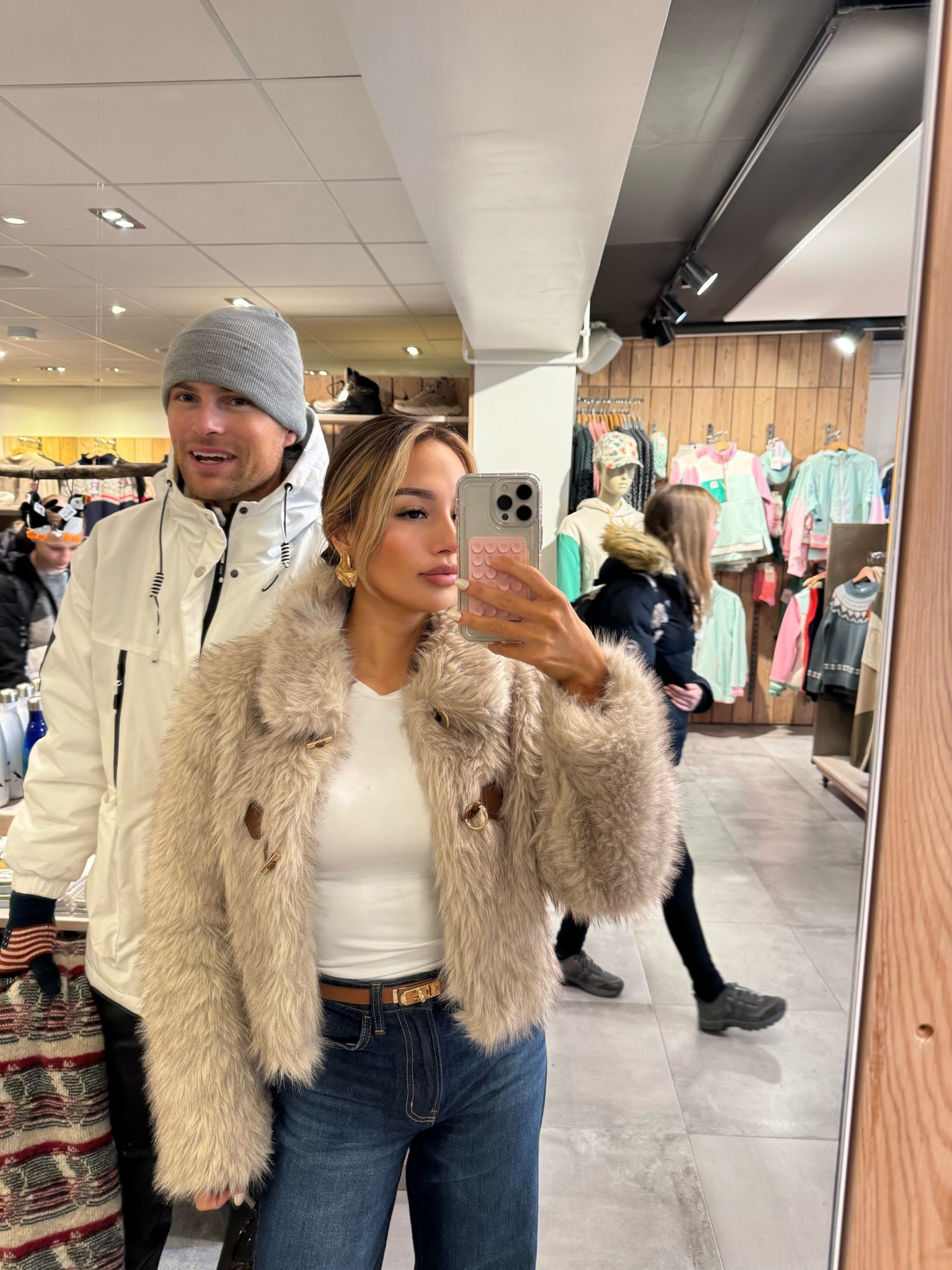 Classy yet comfy look 

#LTKSeasonal #LTKSaleAlert #LTKTravel