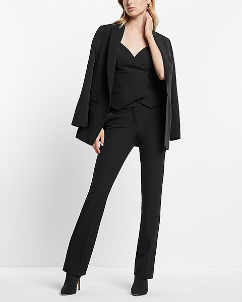 Structured V-neck Wrap Side Button Cami | Express