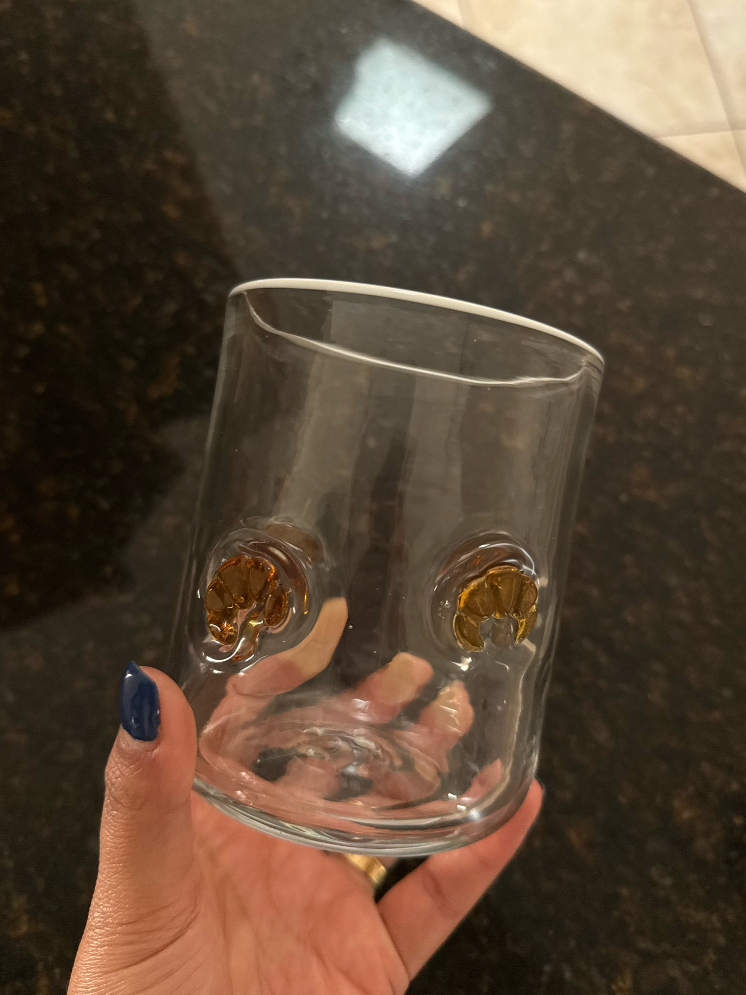 a croissant juice glass!!!!! 🥐😭😍