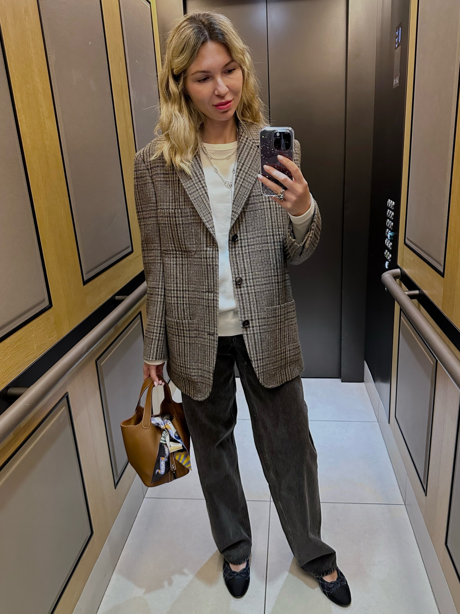 Another fall outfit that works both for city stroll or day at the office 

#LTKeurope #LTKstyletip #LTKSeasonal