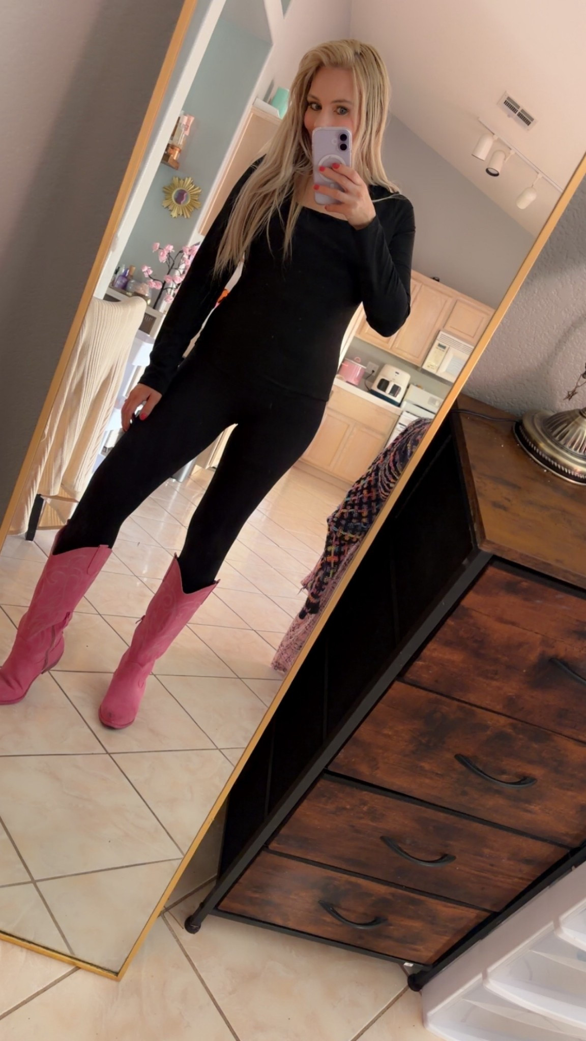 Casual mom outfit of the day Victoria’s Secret leggings and pumey shirt and pink western cowboy boots 💗

#LTKmomlife #LTKootd #LTKMothersDay