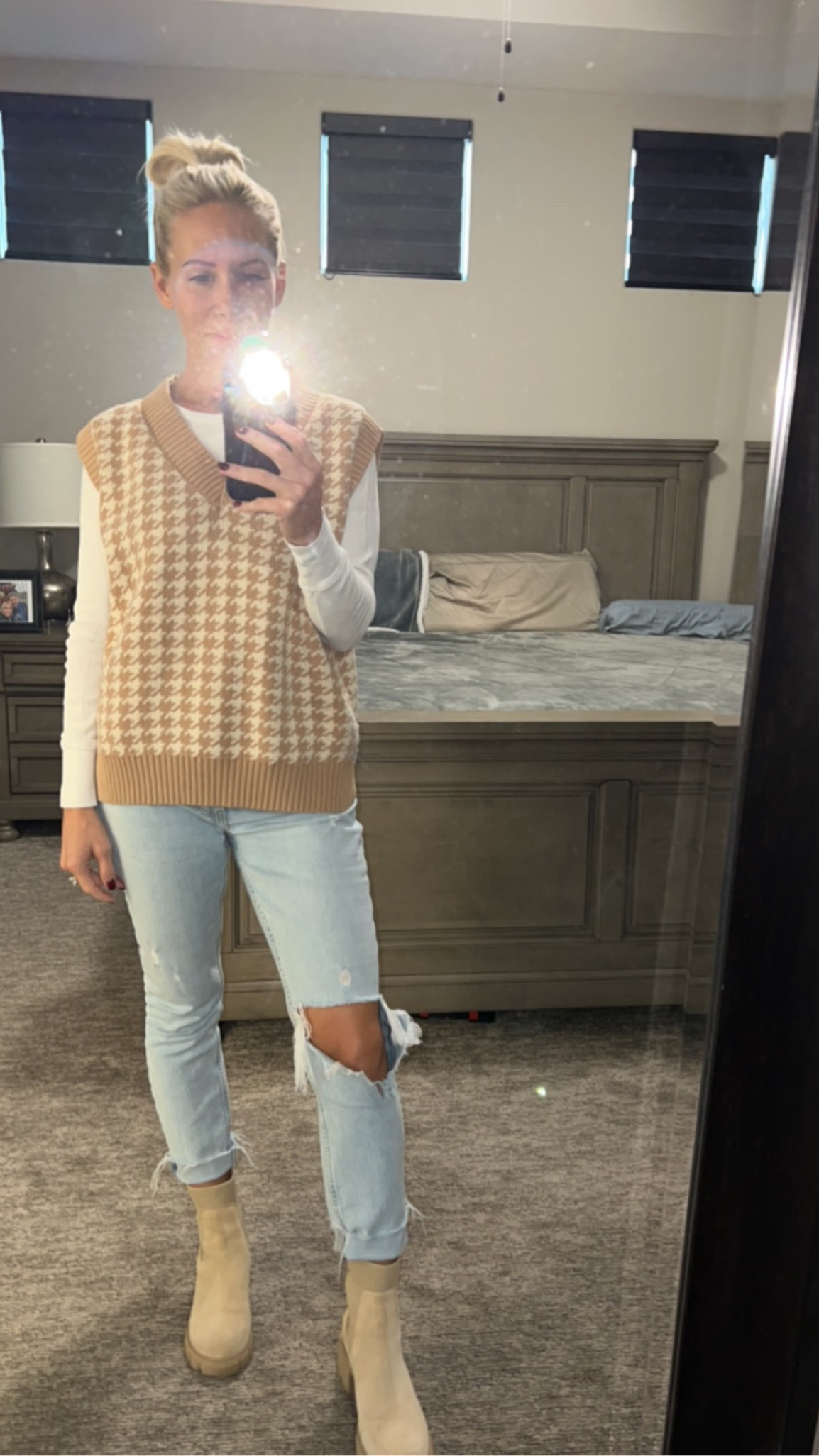 Amazon sweater 🔥 
Fall fashion 

#abercrombie
#amazon 
#fallfashion 
#stevemadden

#LTKsalealert #LTKshoecrush #LTKfindsunder100