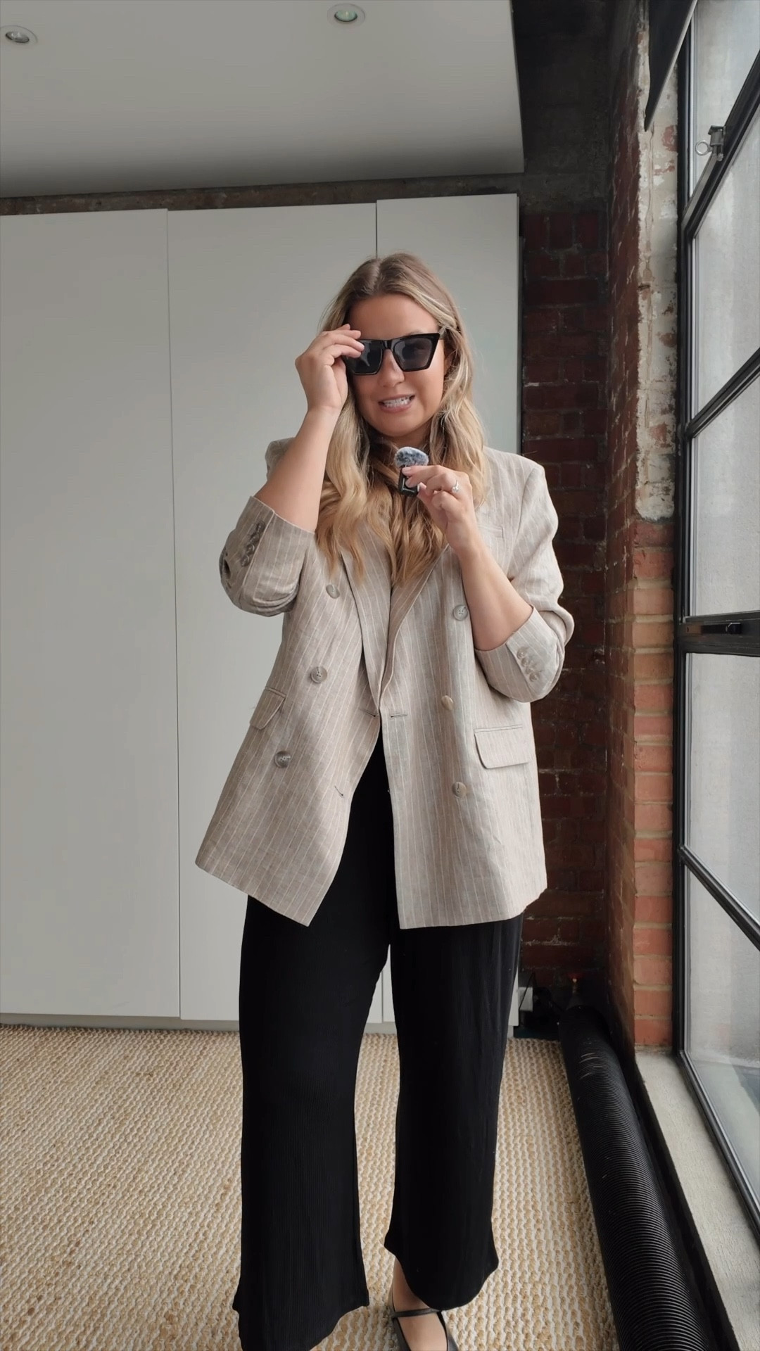 **25/30** midsize spring outfit ideas 🌷

Soho home fluffy teddy robe

Nobody’s Child black jumpsuit [UK 18]

Hush black leather ballet pumps [UK 7]

& Other Stories sunglasses

Loewe puzzle bag [OOS dupe tagged]

John Lewis beige linen stripe blazer

spring outfit // midsize outfit // midsize style // spring outfit idea // spring style // midsize fashion // spring fashion // outfit inspiration // office outfit // heat wave // warm weather // ballet pumps // midsize jumpsuit // beige linen blazer 

#LTKworkwear #LTKmidsize #LTKsummer