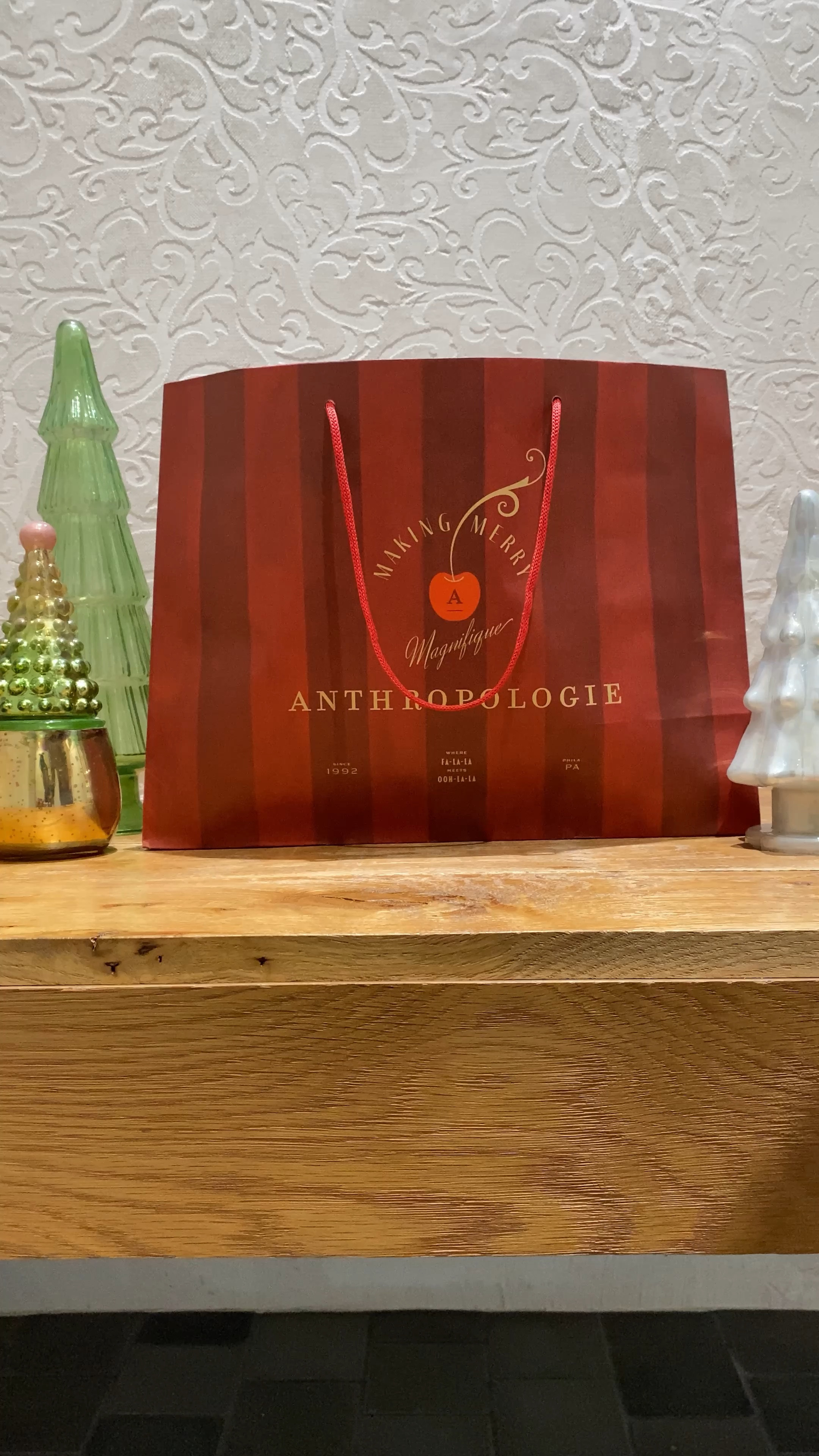 For the trendsetter in your life. My favorite pieces for the gal on the go. 
You can’t go wrong with any of these amazing items and fun fact these are not the only options available! 

#LTKHoliday #LTKGiftGuide #LTKVideo