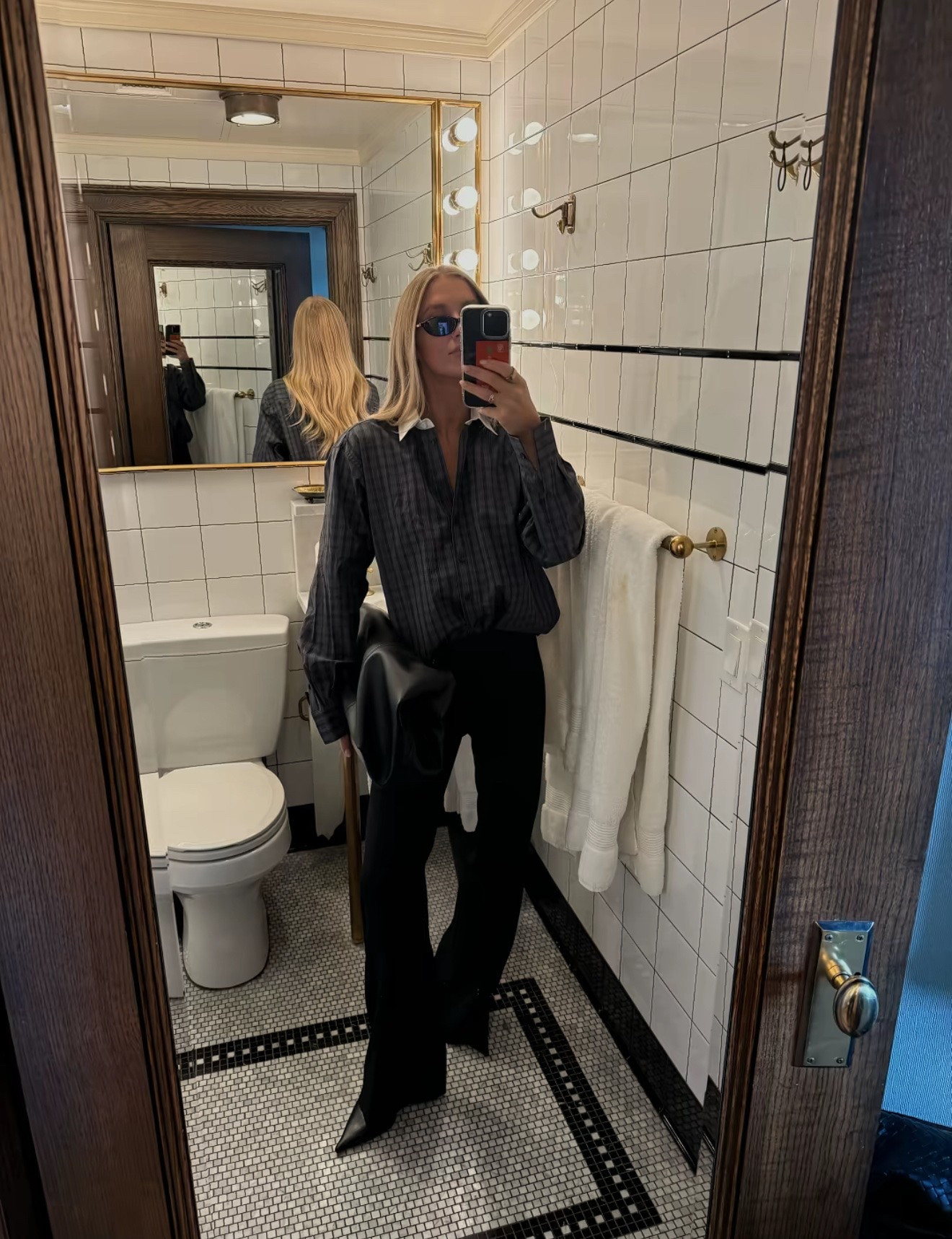 Top - AU6 
Kookai Pants - AU6

#LTKaustralia