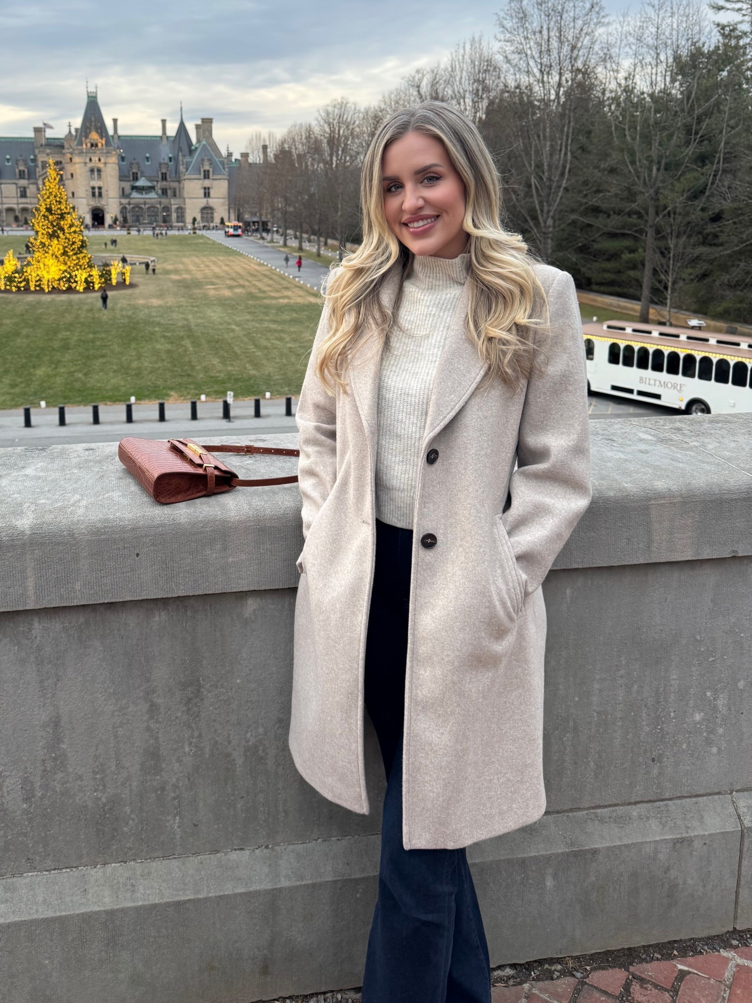 Favorite coat of all time and it’s under $100!!

#LTKHoliday #LTKSeasonal #LTKFindsUnder100