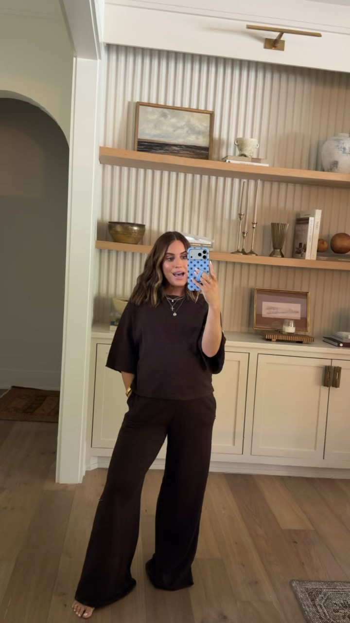 30% OFF Aerie this weekend! I ordered several sets and comfy staples to have for postpartum days. But also all great for comfy travel outfits, school pickup, lounging this fall/winter, etc! I’m wearing a size xs in top + xs in pants- color is deep earth

#LTKSaleAlert #LTKBump #LTKootd