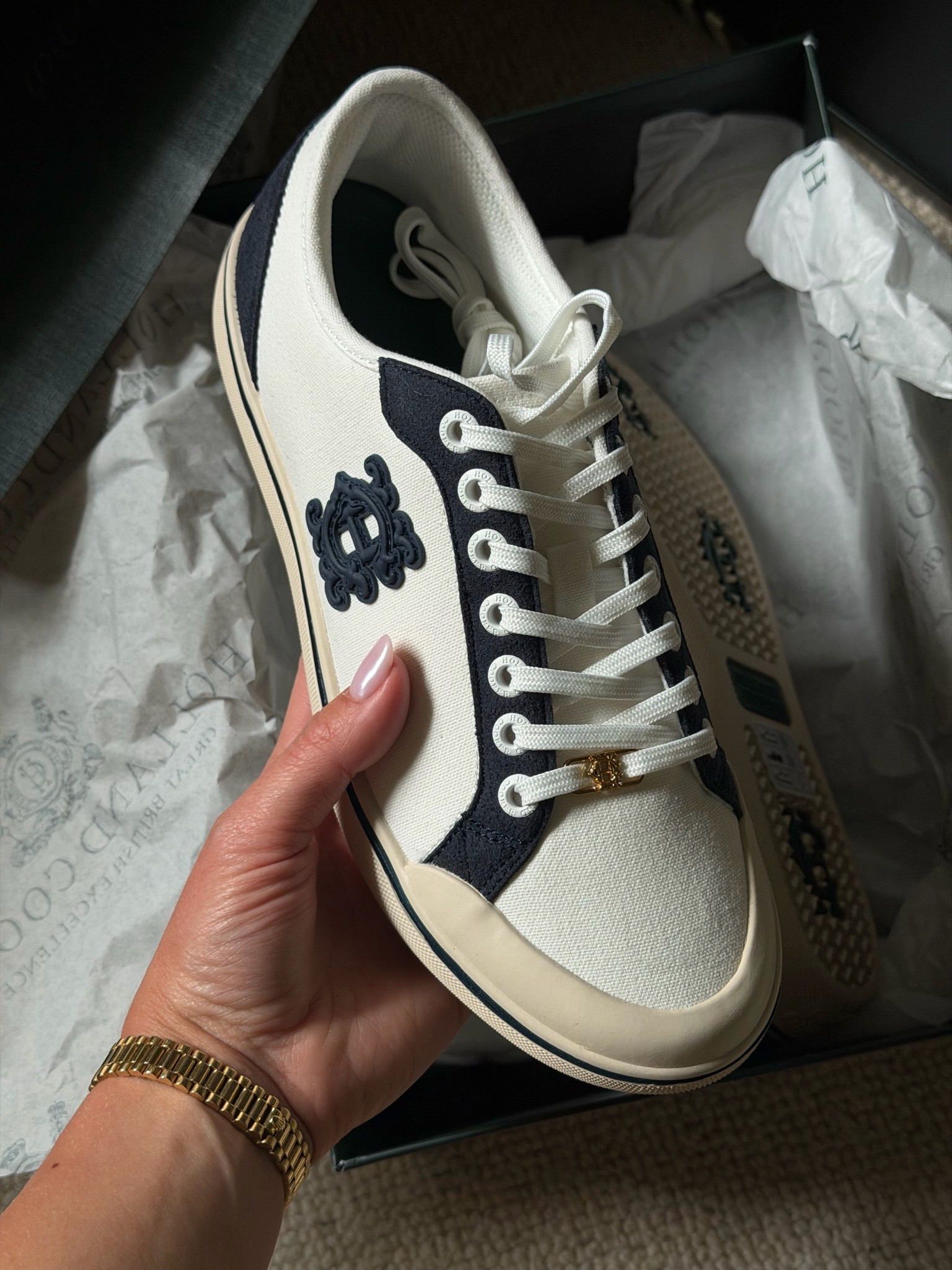 Not usually a trainer girl but love the style of these

#LTKunboxing