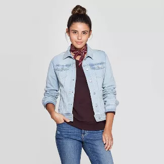 Women's Essential Freeborn Denim Jacket - Universal Thread™ Light Wash | Target
