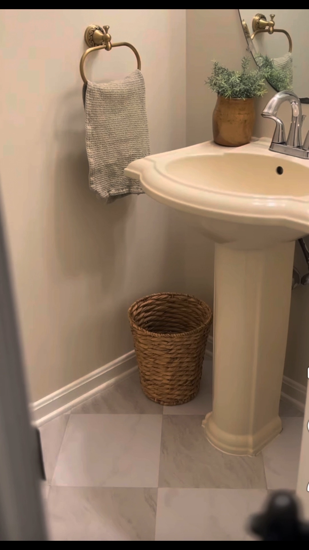Bathroom | floor | peel and stick | renovation | bathroom hardware | remodel | upgrade | diy | home decor |

#LTKSeasonal #LTKHome