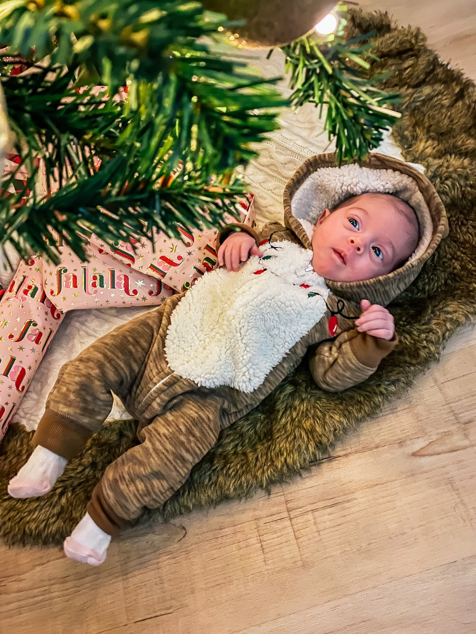 Newborn reindeer jumpsuit from target 

Target, target finds, target fashion, target baby, baby jumpsuit, newborn Christmas outfits, baby holiday outfits, Christmas baby photo idea, reindeer baby outfit, carters, carters just one you, baby girl, baby girl reindeer jumpsuit, holiday, Christmas tree

#LTKkids #LTKHoliday #LTKbaby