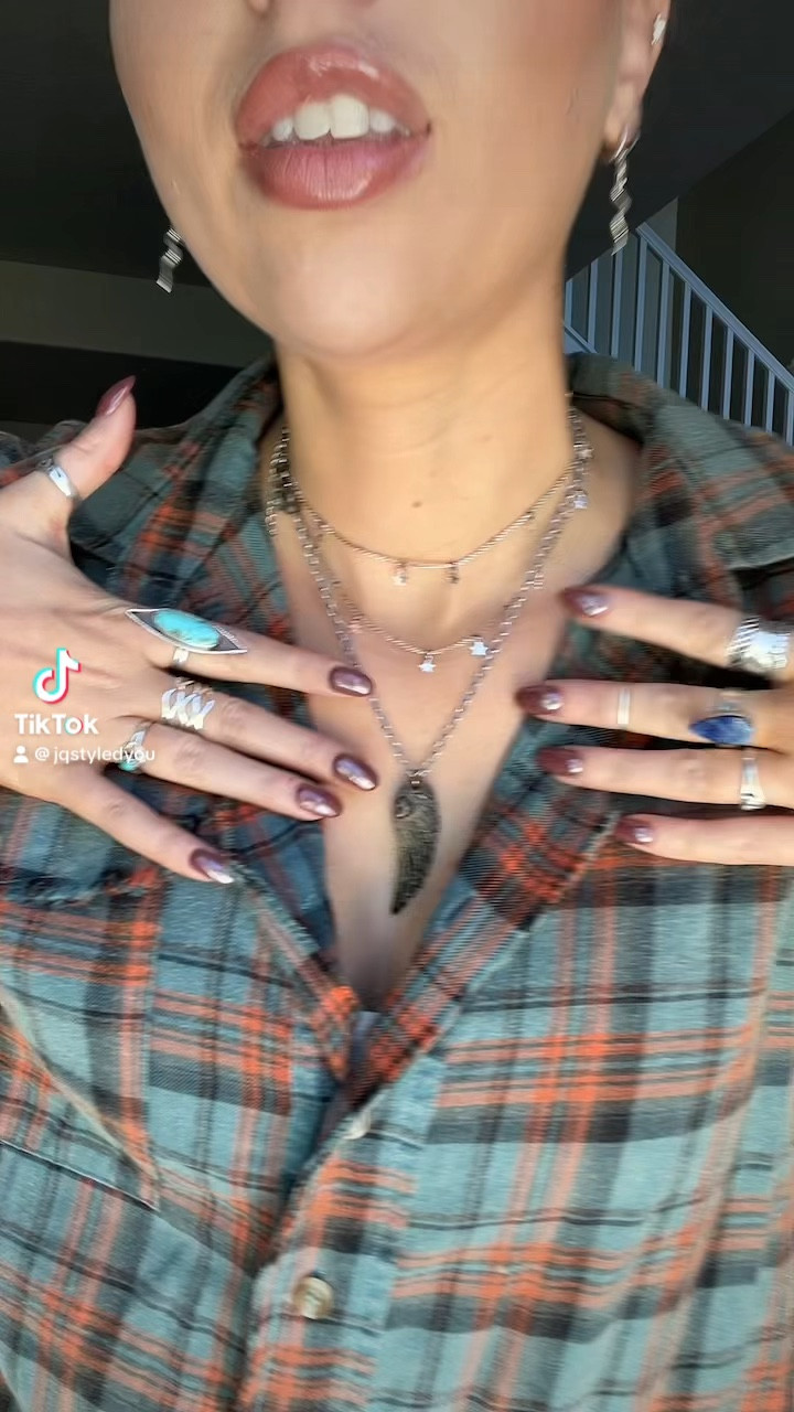 Fall transition outfit ◡̈ oversized flannel and LOTS of jewelry. My exact flannel is sold out but I linked two similar styles. 

#LTKStyleTip #LTKSeasonal