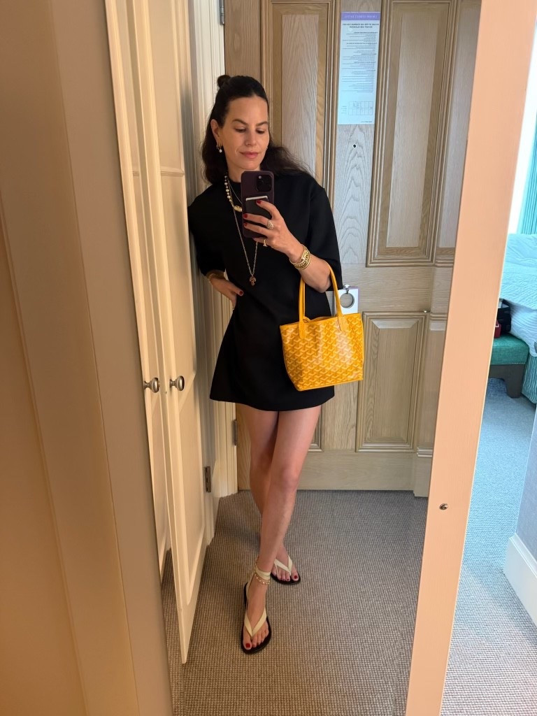 What I wore in NYC! Wearing an XS in the dress

Women’s fashion, summer outfits, summer outfit inspo, summer fashion, summer style, trendy fashion, chic fashion, travel outfit, mom style, New York outfit inspo 




#LTKSeasonal #LTKStyleTip #LTKOver40