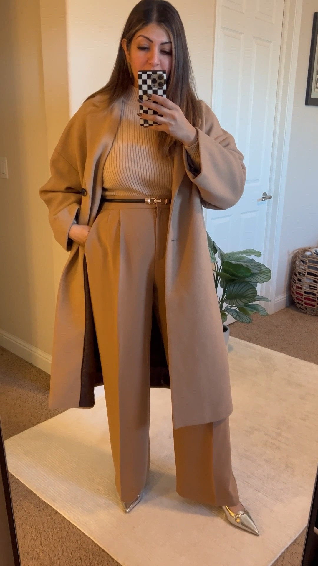 Winter workwear - monochrome camel 
These work pants are my favorites! 
#workpants #camelcoat #abercrombie

#LTKWorkwear #LTKMidsize #LTKootd