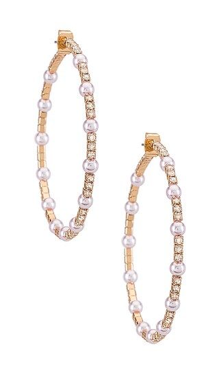 Mini Pearl Hoop Earring in Gold | Revolve Clothing (Global)