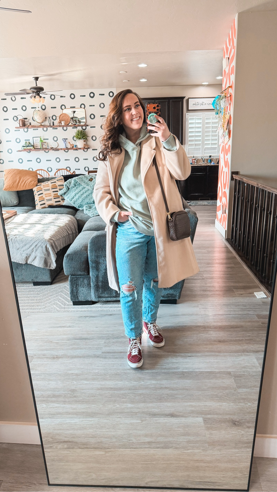 Take care of your mental health my friends. One day or giant plate of Nachos at a time 🥰🫶🏻 



Jeans (14): @oldnavy 
Shirt (XL): @walmart 
Hoodie (XL): @trendyqueen
Shoes: @vans 
Bag: @onequince 

#workingmomstyle #januaryoutfits #midsizestyle #winteroutfits #casualworkoutfit 

#LTKdayinmylife #LTKWorkwear #LTKMidsize