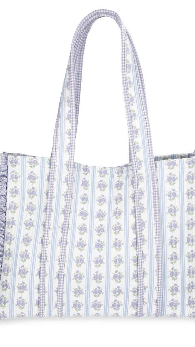 Viral quilted tote bag is going to be perfect for summer! 

#LTKmomlife #LTKSaleAlert #LTKSpringSale
