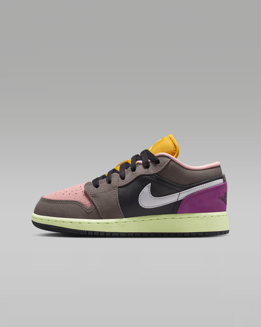 Air Jordan 1 Low SE Big Kids' Shoes | Nike (US)