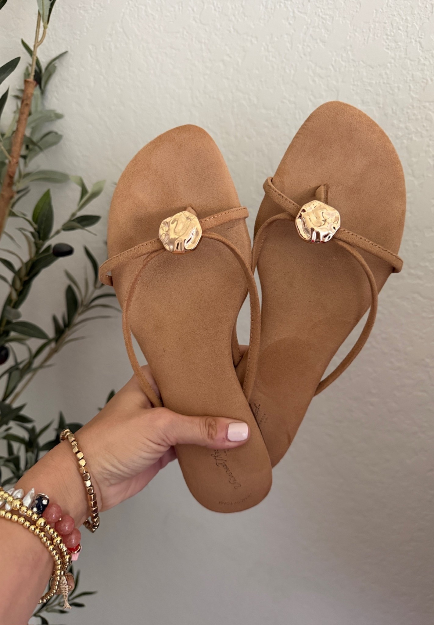 These go with everything! My most-worn spring & summer sandal

#LTKgrwm #LTKmomlife #LTKootd