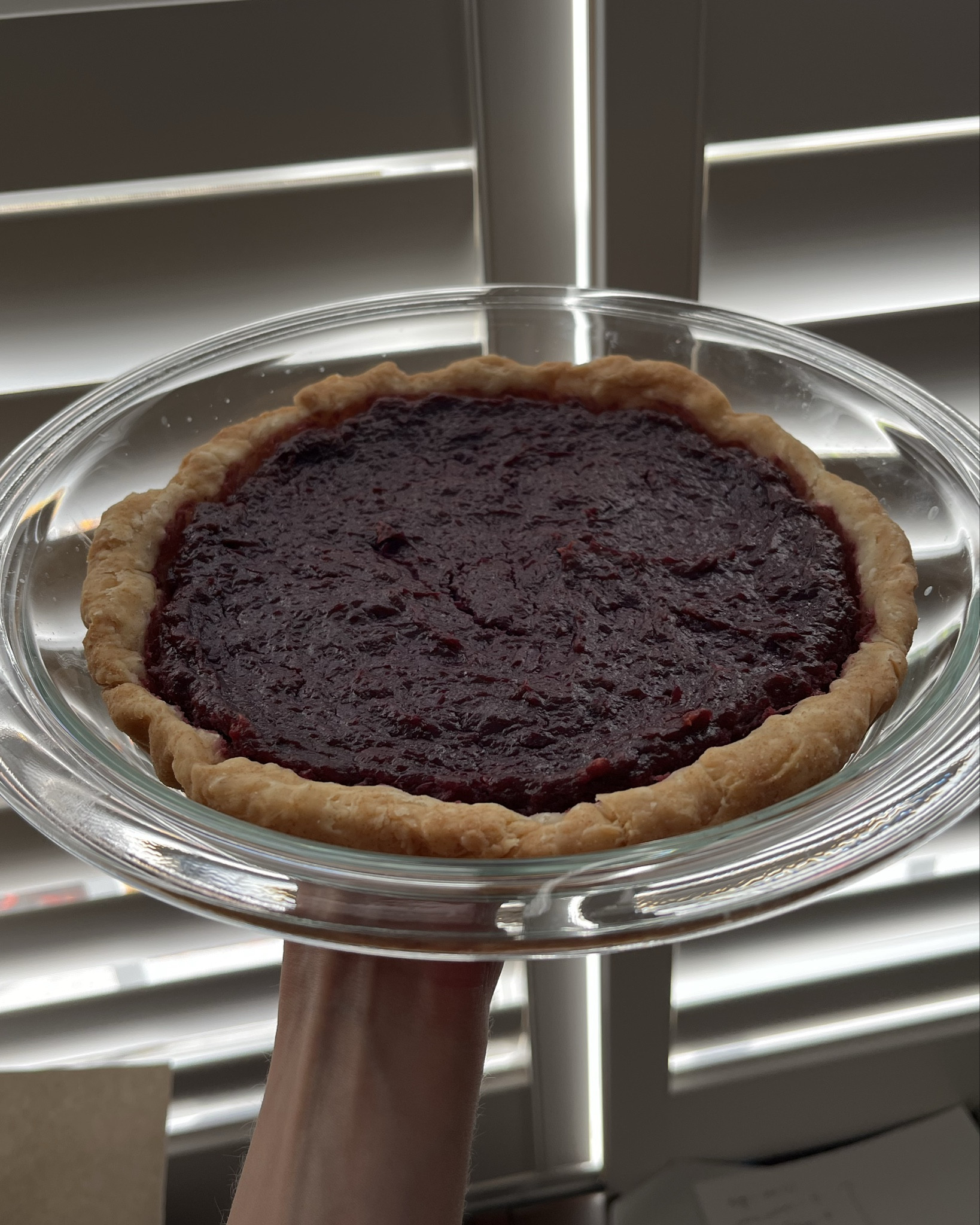 Got company coming over tomorrow? Here’s an easy Easter dessert idea - PURPLE sweet potato pie! 🍠 🥧 Of course, any kind of sweet pototoes will work… but I chose Stoke’s organic purple sweet potatoes to celebrate this very special Sunday 💜 Swipe to see the recipe for the filling 👉🏻

#recipe #pierecipe #sweetpotatopie #piepan #piedish #glasspiedish #glasspiepan #glassware #sweetpotatoes #easydessert #easyrecipe

#LTKfoodie