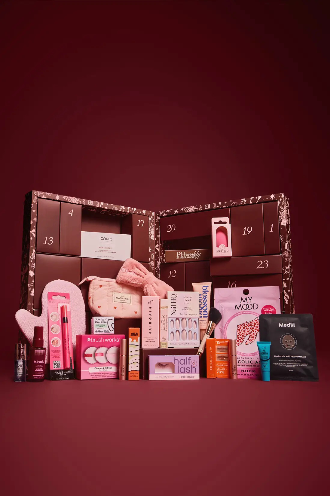 PrettyLittleThing Beauty Advent Calendar 2026 - Worth \u00a3297 | PrettyLittleThing UK