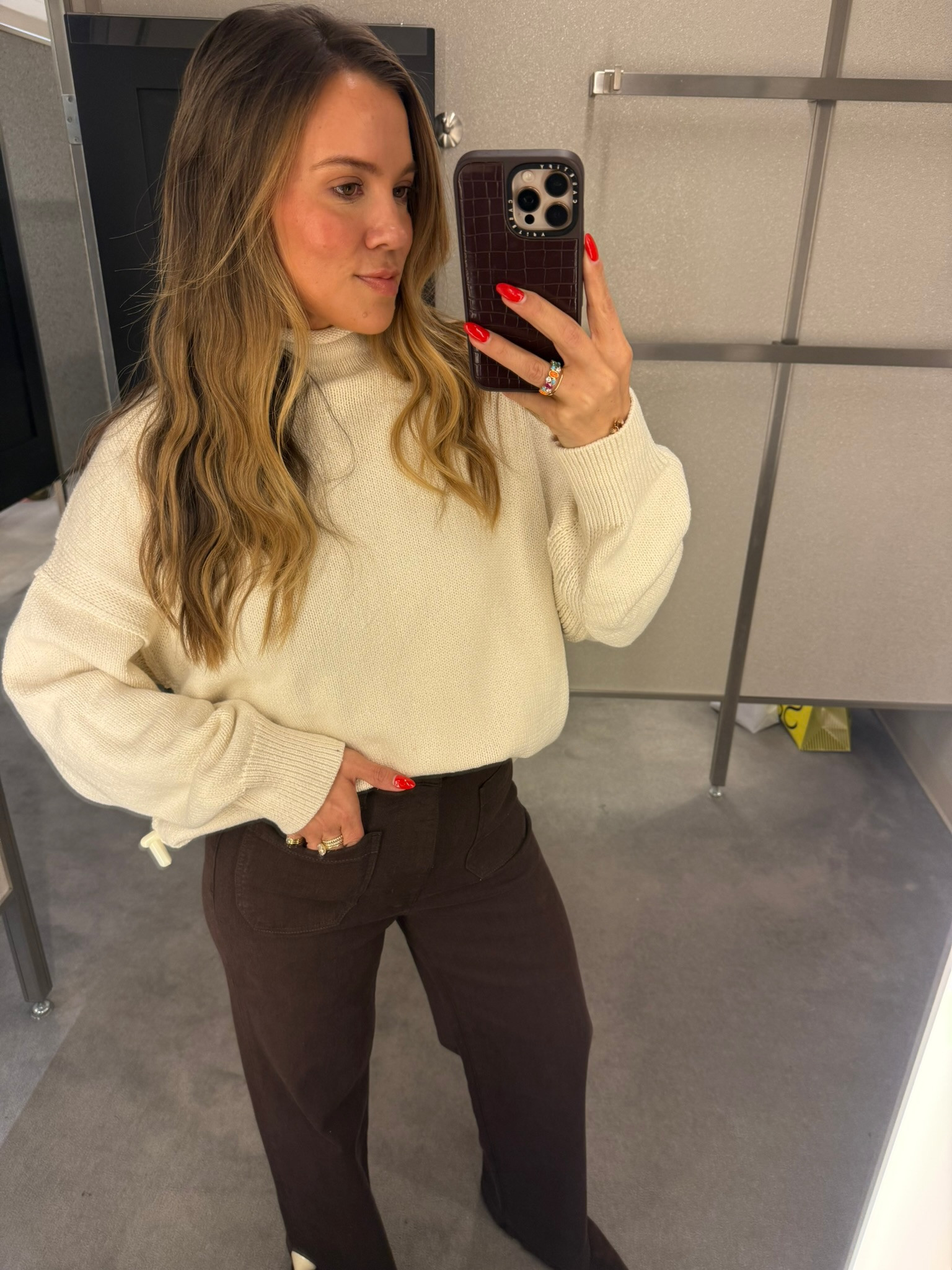 Even though it’s hot doesn’t mean I can’t start thinking of my fall wardrobe! The Nordstrom anniversary sale is the perfect time to grab those staple pieces!