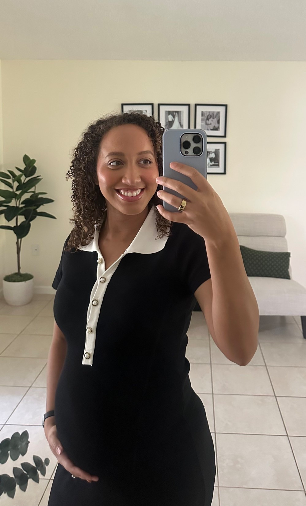 I’m wearing the meshki jessamine collared contrast maxi dress 🤍