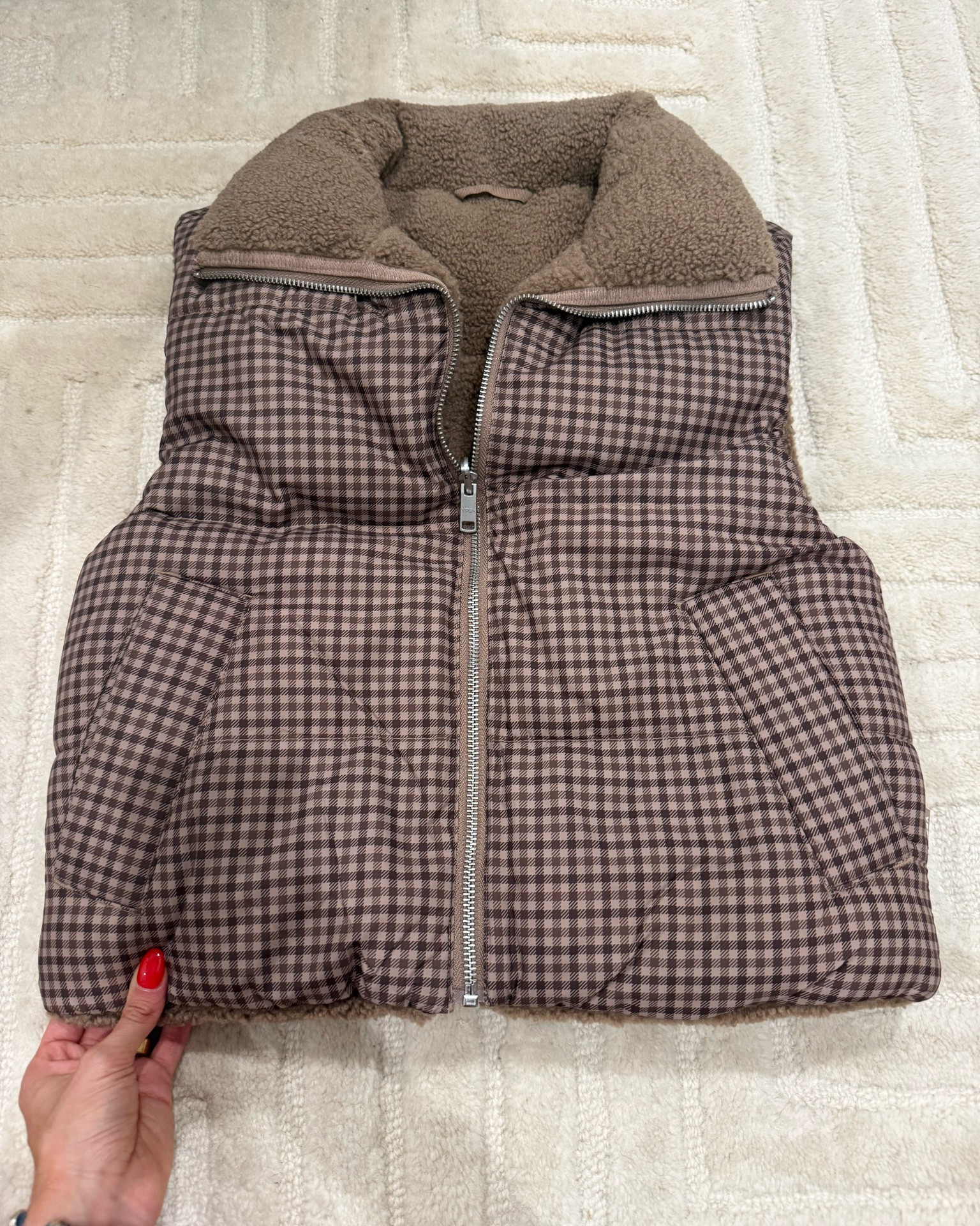 Loving this plaid reversible vest for fall! Basically two in one wearing xxs