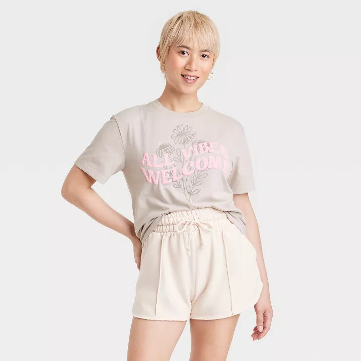 Women's All Vibes Welcome Short Sleeve Graphic T-Shirt - Gray | Target