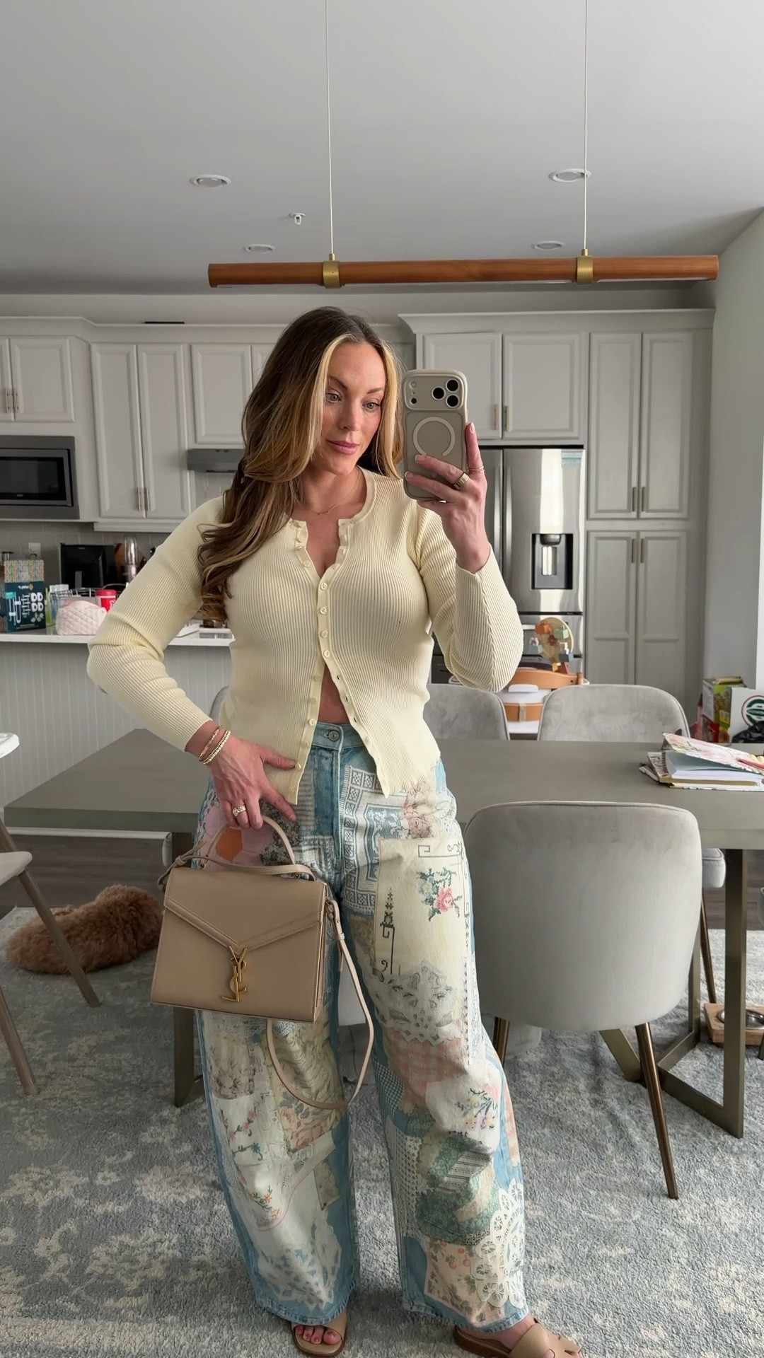 Butter yellow cashmere cardigan and printed baggy jeans 🩷

#LTKMidsize #LTKSeasonal #LTKmomlife