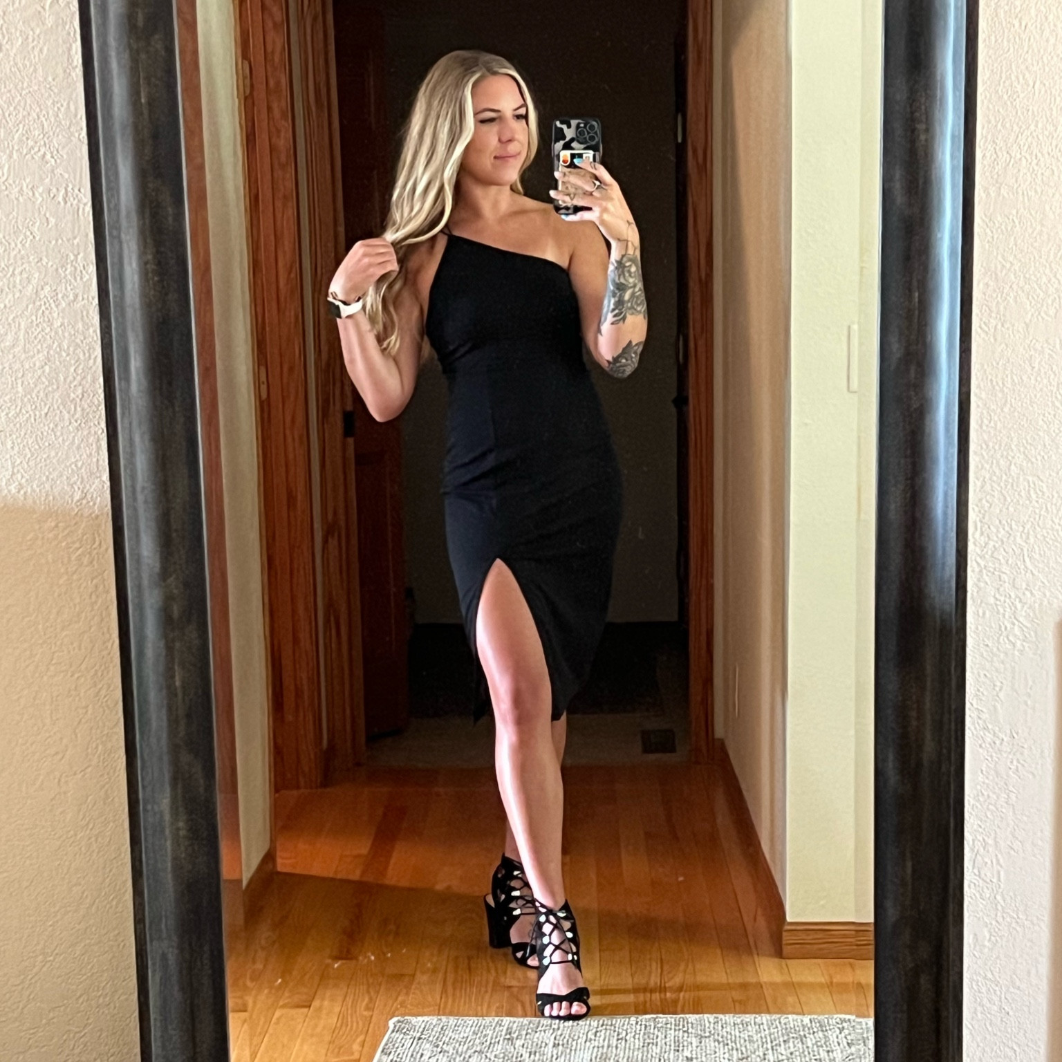 Little black dress | night out

#LTKStyleTip #LTKParties #LTKShoeCrush