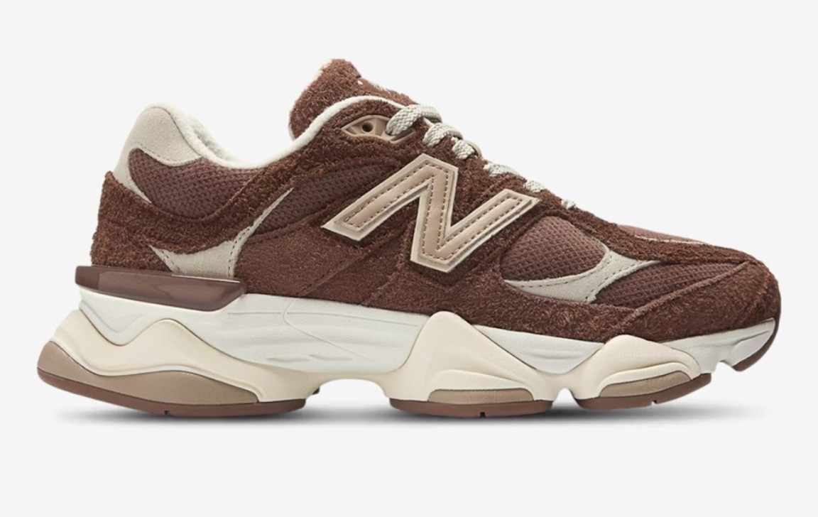 Shop these brown New Balance 9060’s

#LTKU