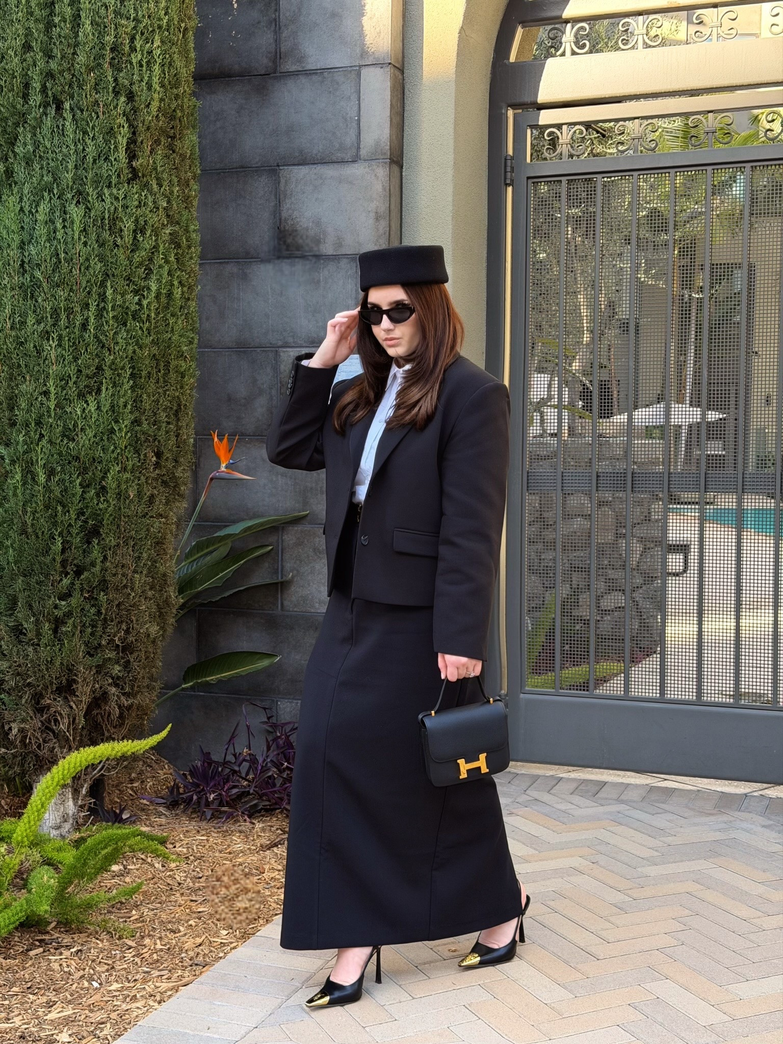 An effortlessly chic all-black look with timeless elegance.🖤

#LTKootd #LTKgrwm