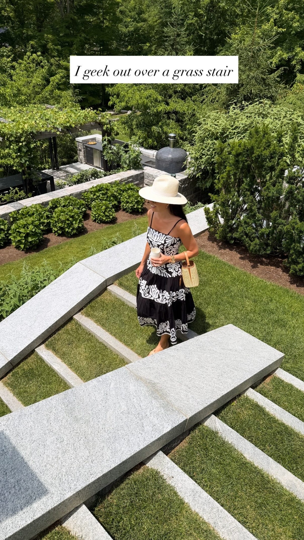 Black and white dress.

#LTKootd #LTKSeasonal #LTKstorytime